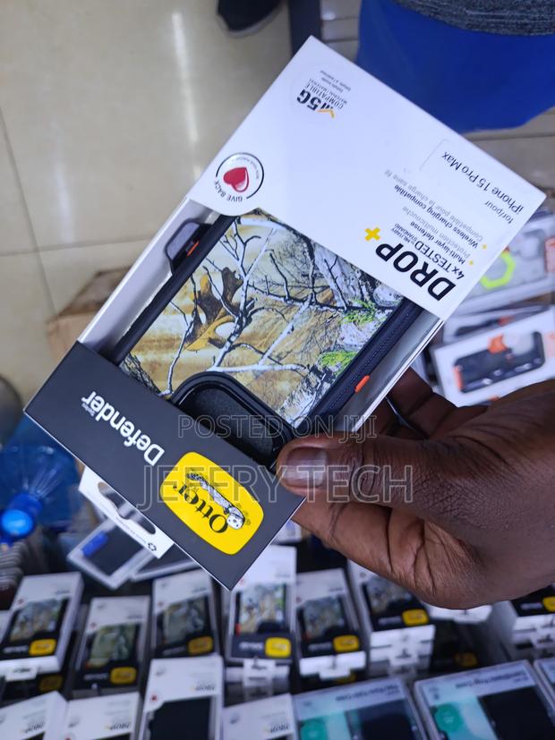 Akila Otterbox Defender Series iPhone 15 Pro Max Realtree Design Case - thumbnail 2