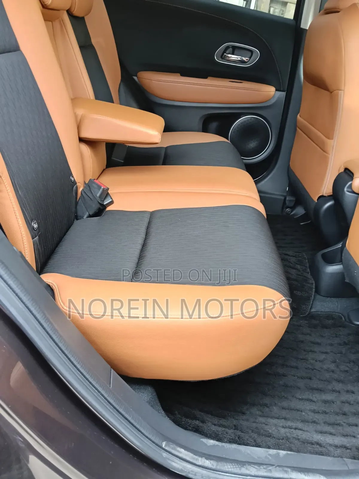 Honda Vezel 2018 Maroon