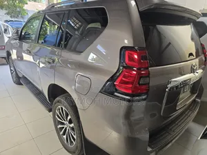 Toyota Land Cruiser Prado 2020 Gold