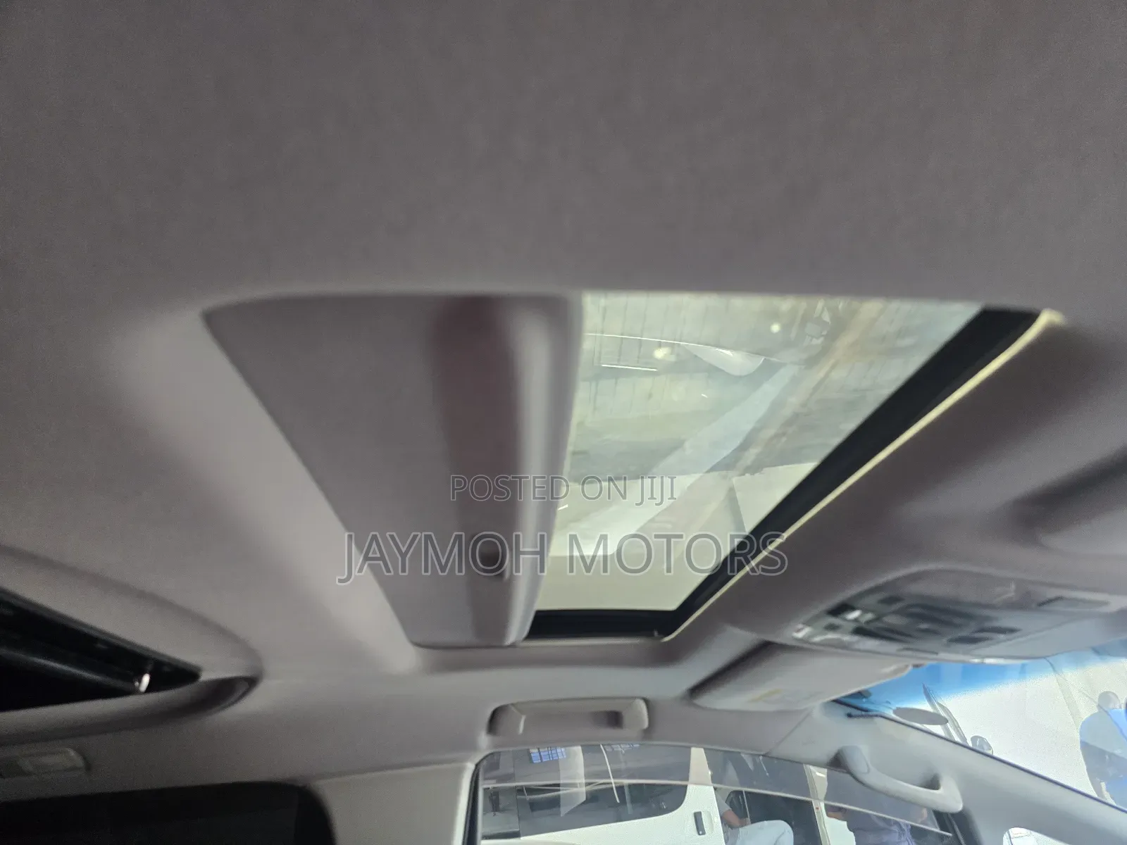 Toyota Alphard 2019 Pearl