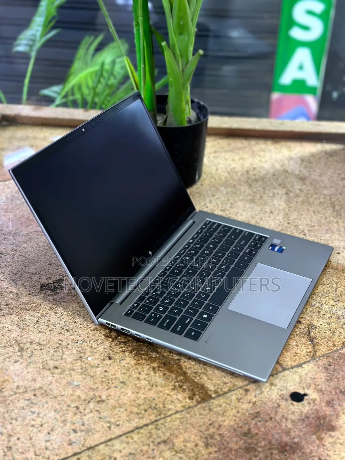 Laptop HP ZBook Firefly 14 G10 16GB Intel Core i7 SSD 512GB