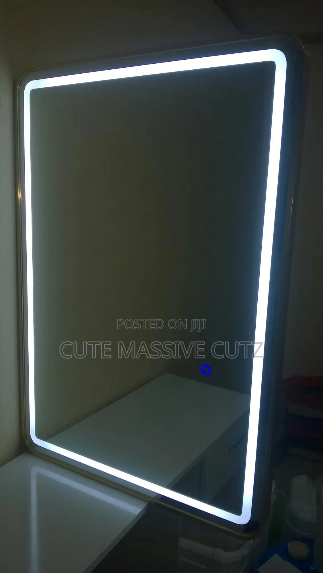 Mirror For Salon Kinyozi That Uses Electricity