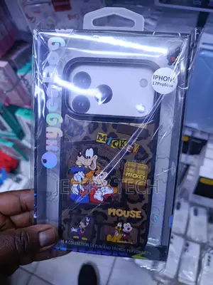 Mickey Mouse Classic Friends Camo Case for iPhone 17 Pro Max