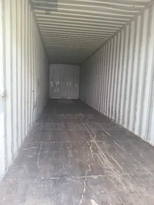 40ft Shipping Containers – Strong, Secure Ready to Use