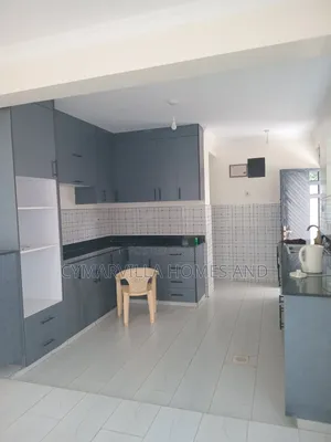 4bdrm Maisonette in Landless, Riverside Estate for sale