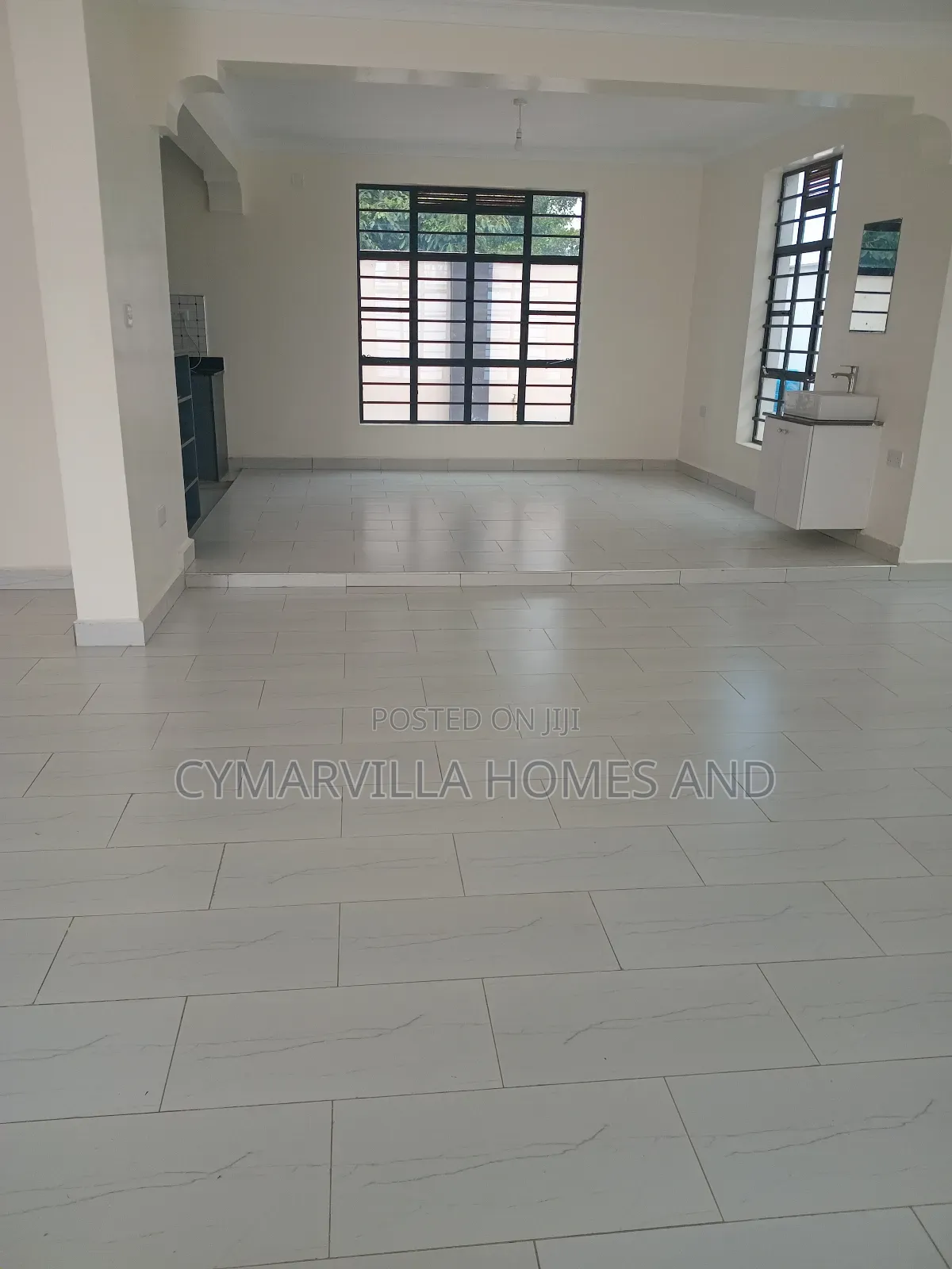 4bdrm Maisonette in Landless, Riverside Estate for sale