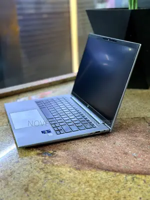 Laptop HP ZBook Firefly 14 G10 16GB Intel Core i7 SSD 512GB