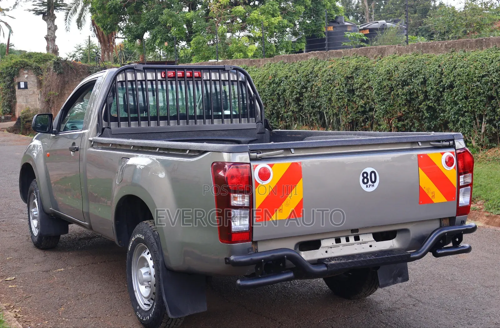 Isuzu D-MAX 2023 Silver