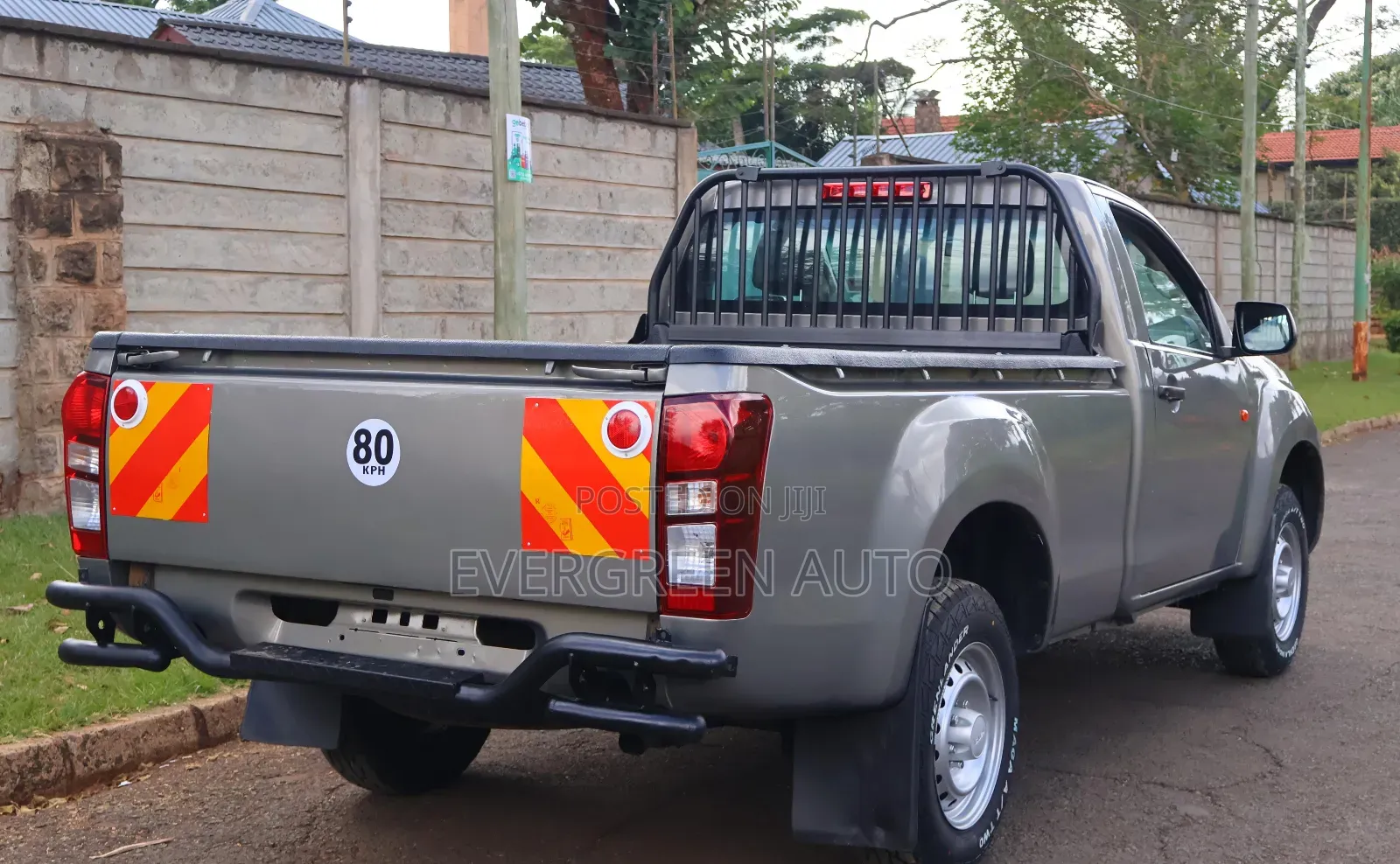 Isuzu D-MAX 2023 Silver