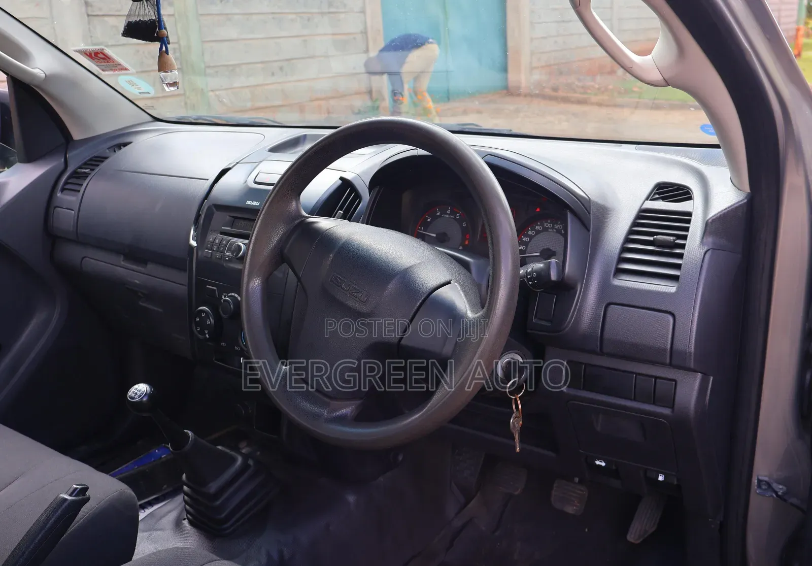 Isuzu D-MAX 2023 Silver
