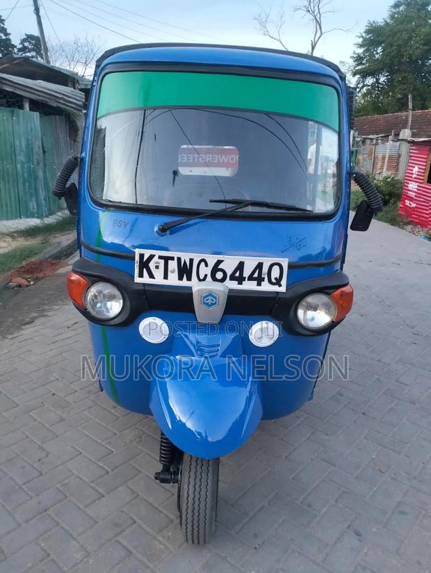 Piaggio 2025 Green - thumbnail 7
