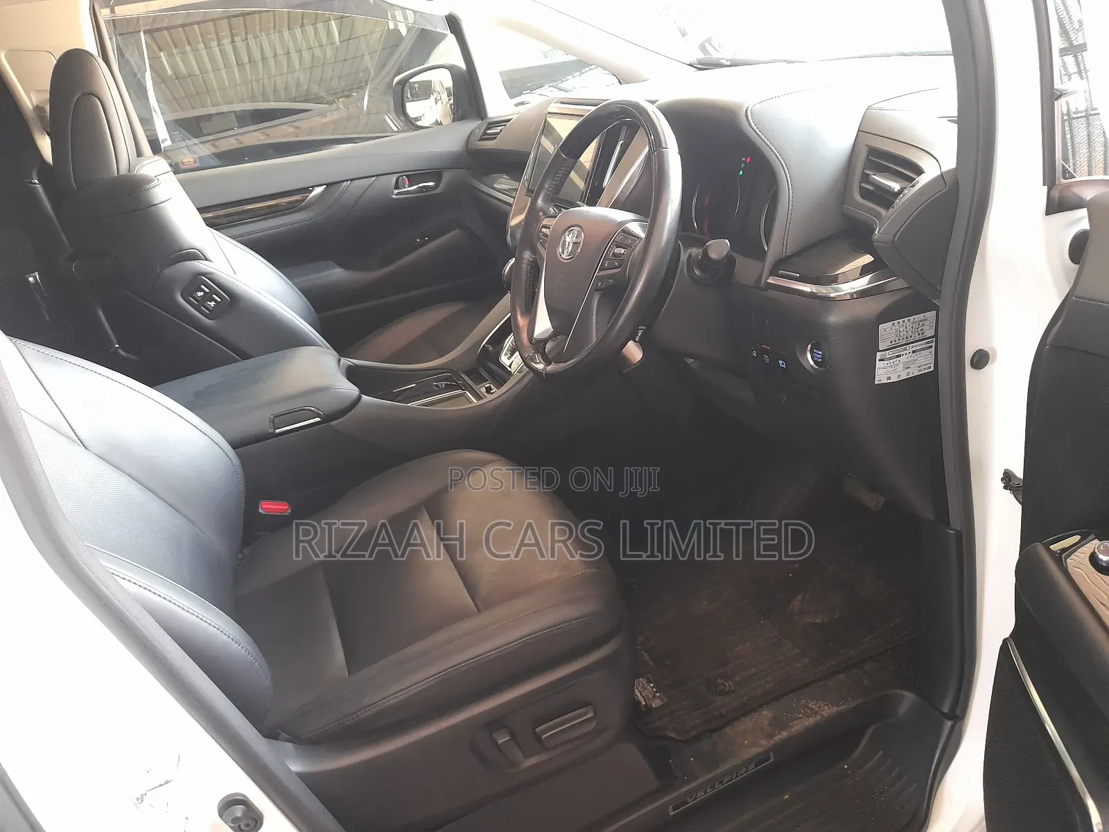 Toyota Alphard 2.5 Petrol AWD 2019 White