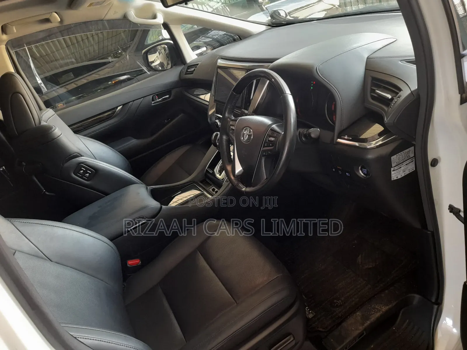 Toyota Alphard 2.5 Petrol AWD 2019 White