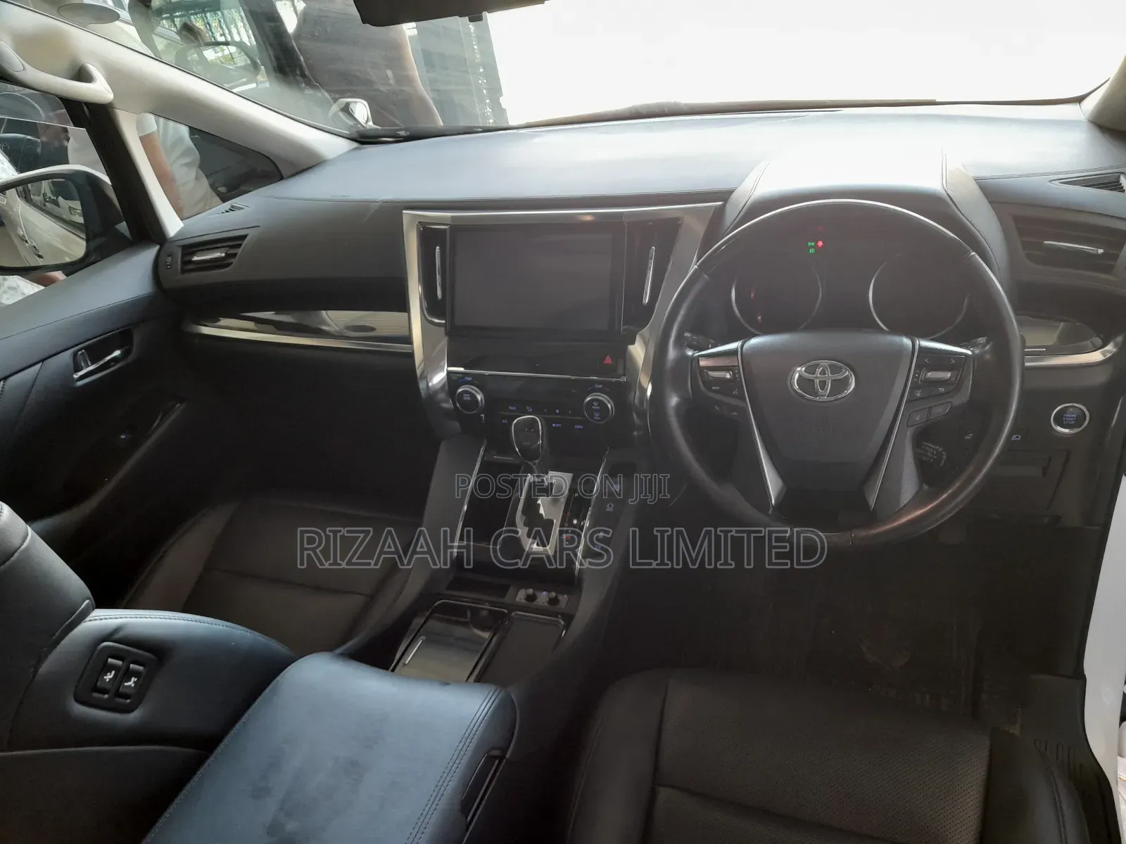 Toyota Alphard 2.5 Petrol AWD 2019 White