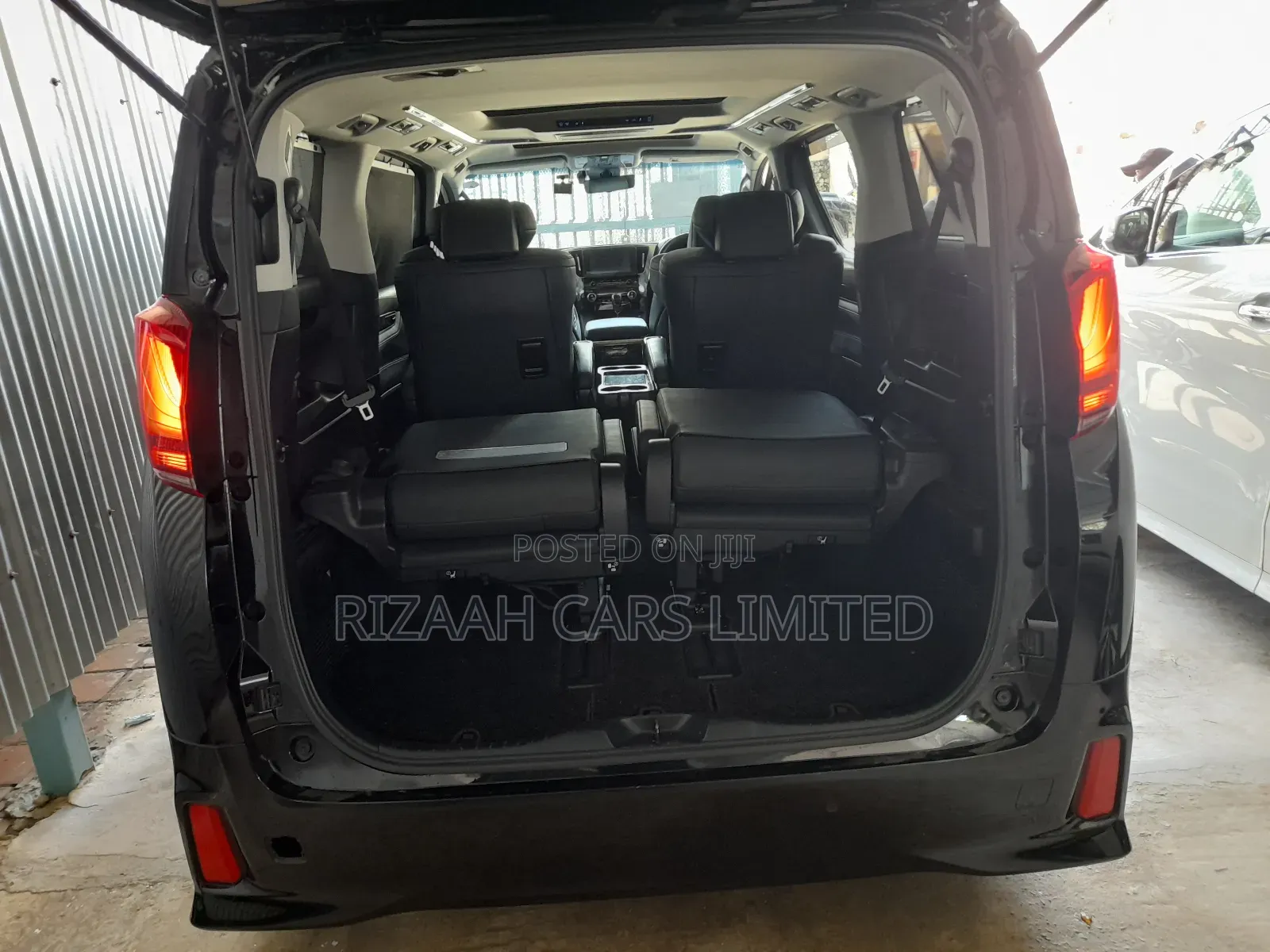 Toyota Alphard 2.5 Petrol AWD 2020 Black