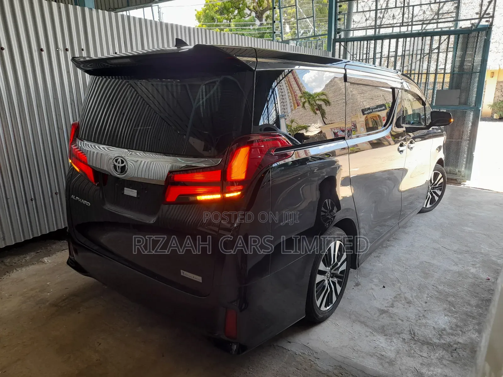 Toyota Alphard 2.5 Petrol AWD 2020 Black