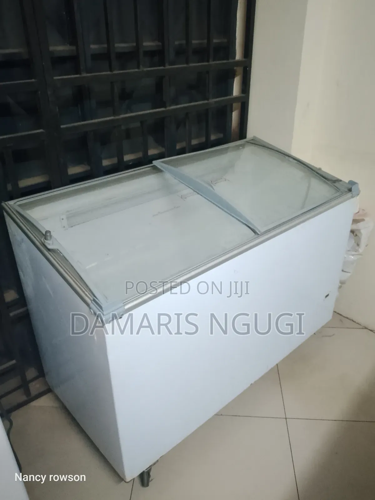 350litres Display Freezer