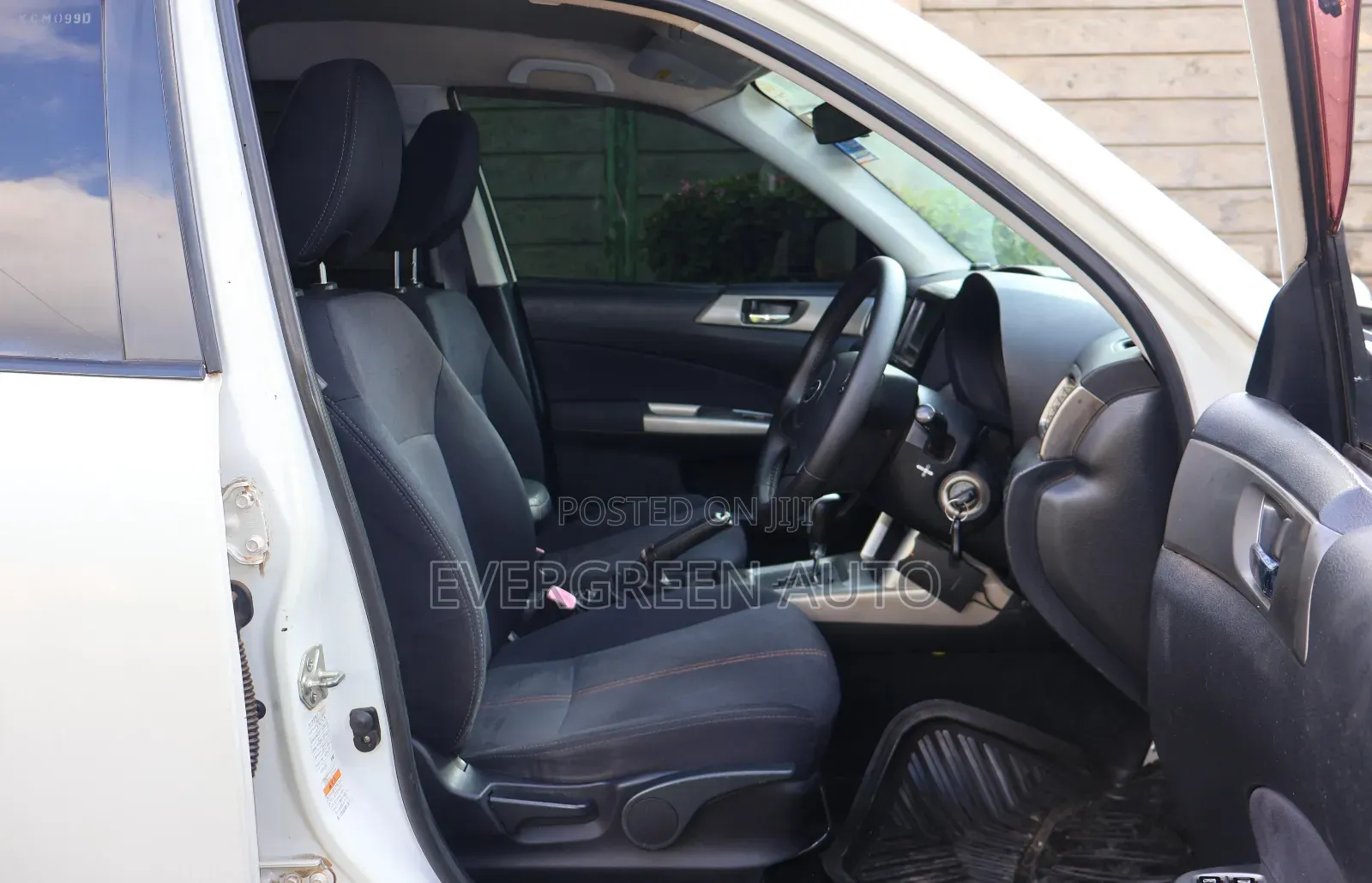 Subaru Forester 2.5X Automatic 2010 White