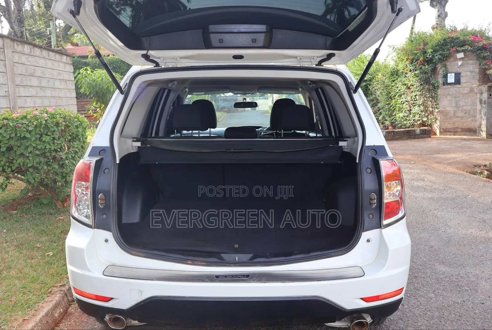 Subaru Forester 2.5X Automatic 2010 White