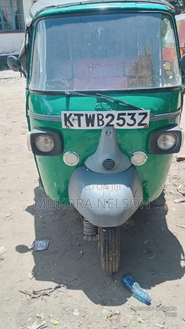 Piaggio 2022 Green