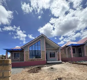 3bdrm Bungalow in Oluulua for sale