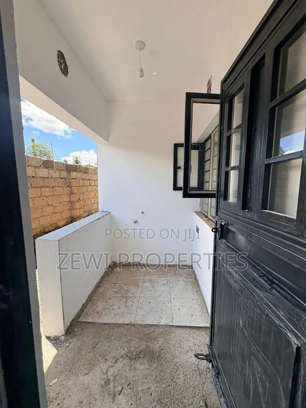3bdrm Bungalow in Oluulua for sale - thumbnail 10