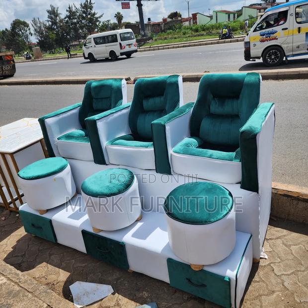 Pedicure Chairs Green Color