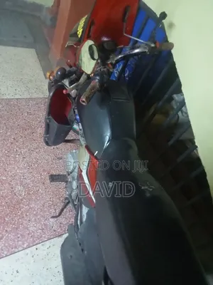 TVS HLX Plus ES 2020 Red