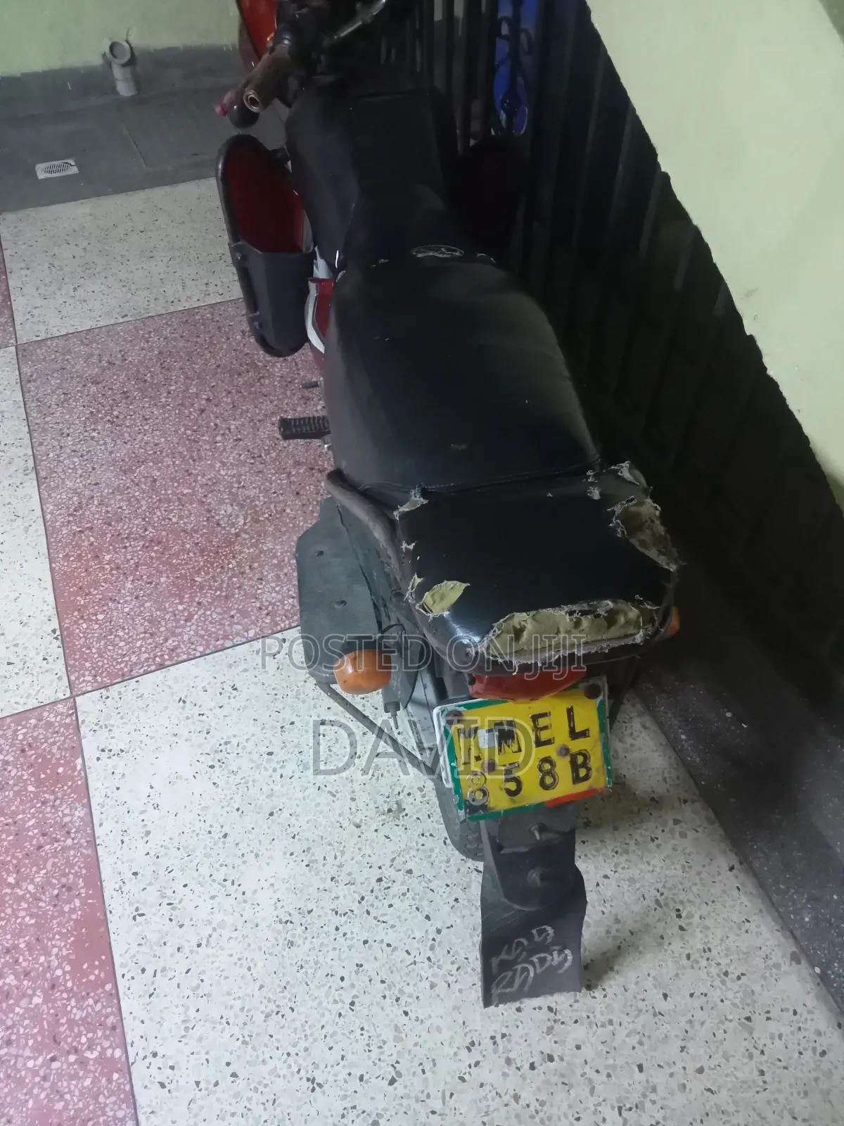 TVS HLX Plus ES 2020 Red