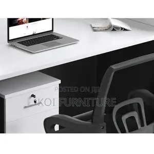 Workstations; Blue Four Users MDF Made Executive Partioned Workstation