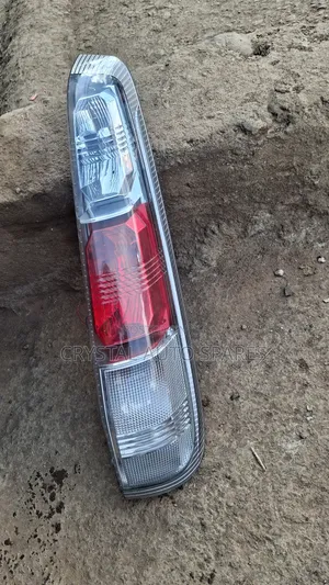 Nissan Xtrail T30 Taillight