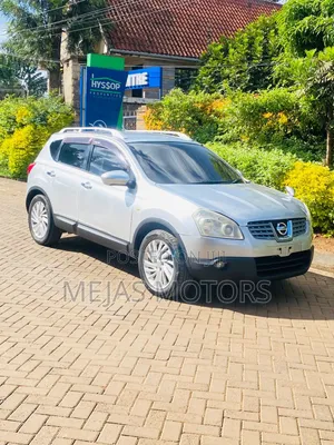 Nissan Dualis 2012 Silver