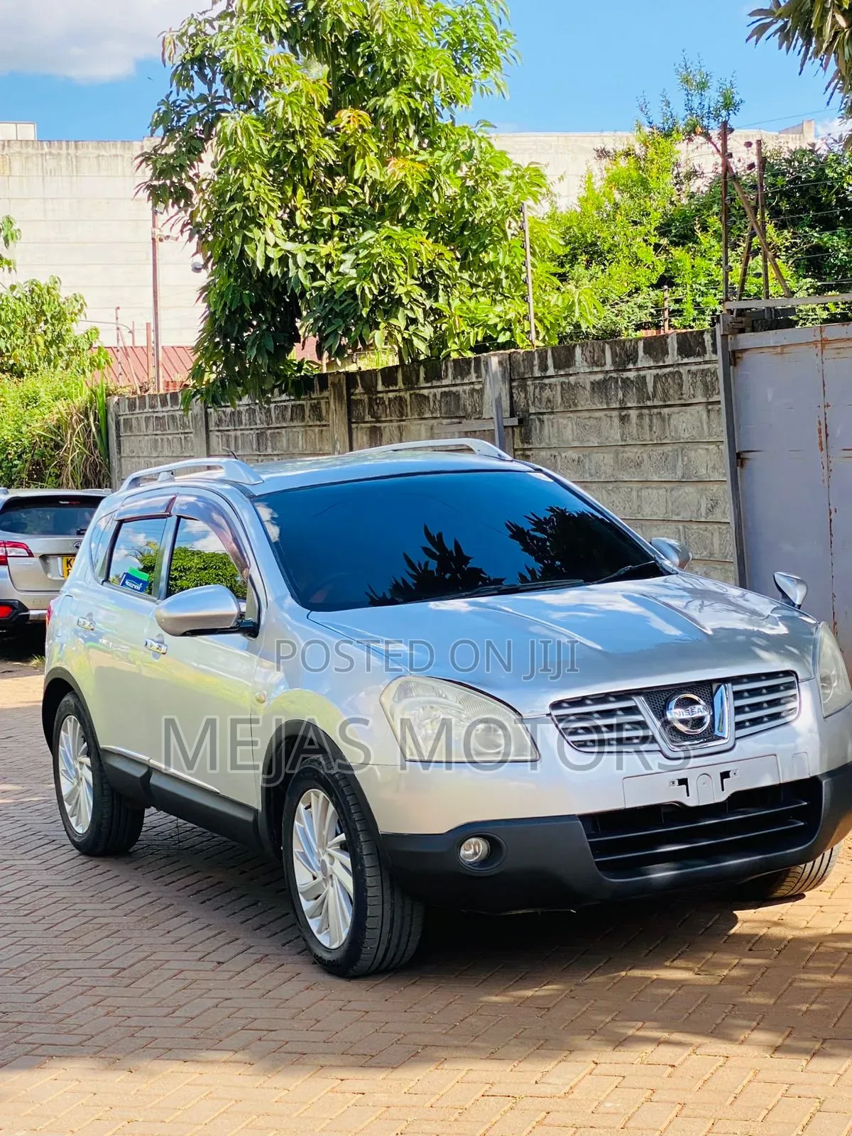 Nissan Dualis 2012 Silver