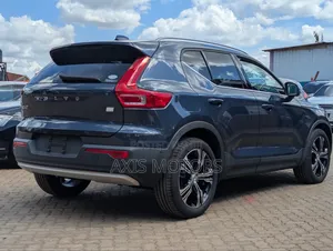 Volvo XC40 T5 Hybrid FWD 2020 Blue