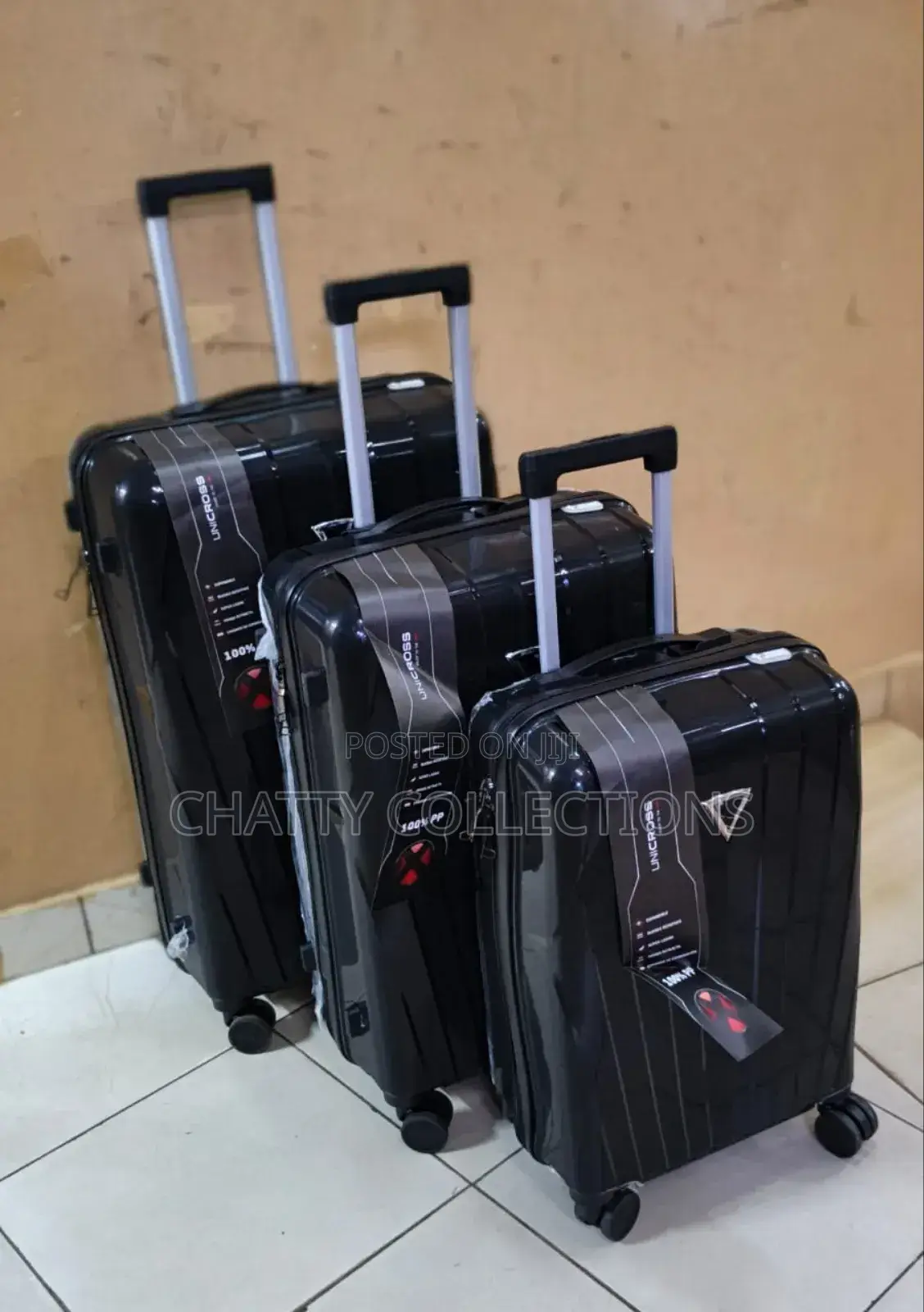 Black 3 in 1 Unbreakable Rubber Pp Suitcases Size 2