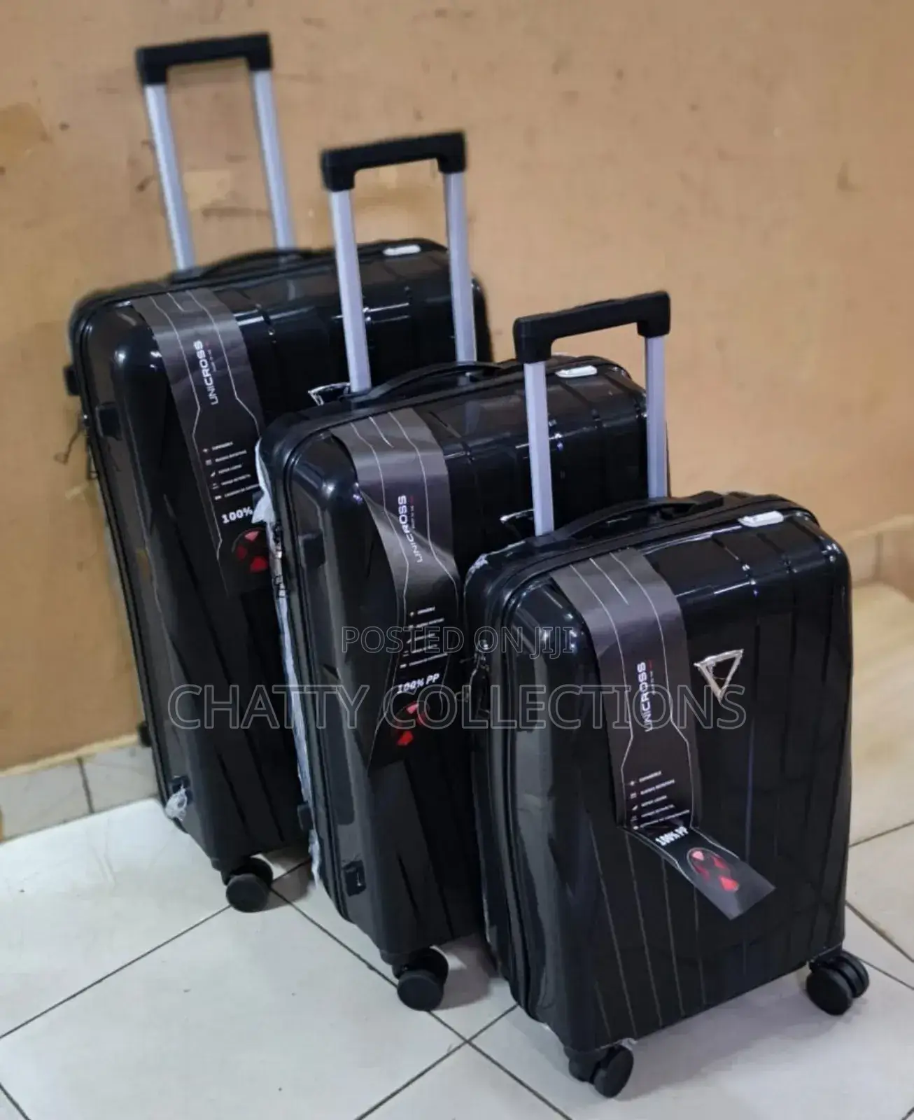 Black 3 in 1 Unbreakable Rubber Pp Suitcases Size 2