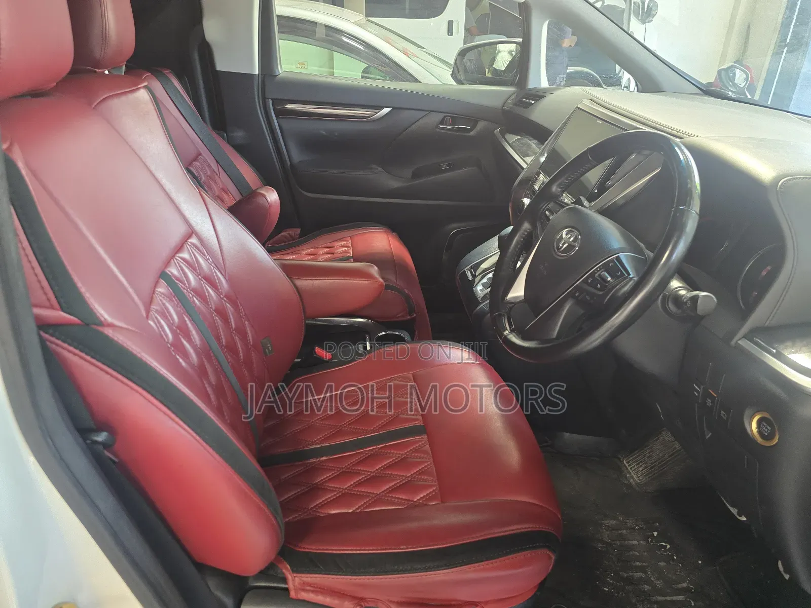Toyota Alphard 2019 Pearl
