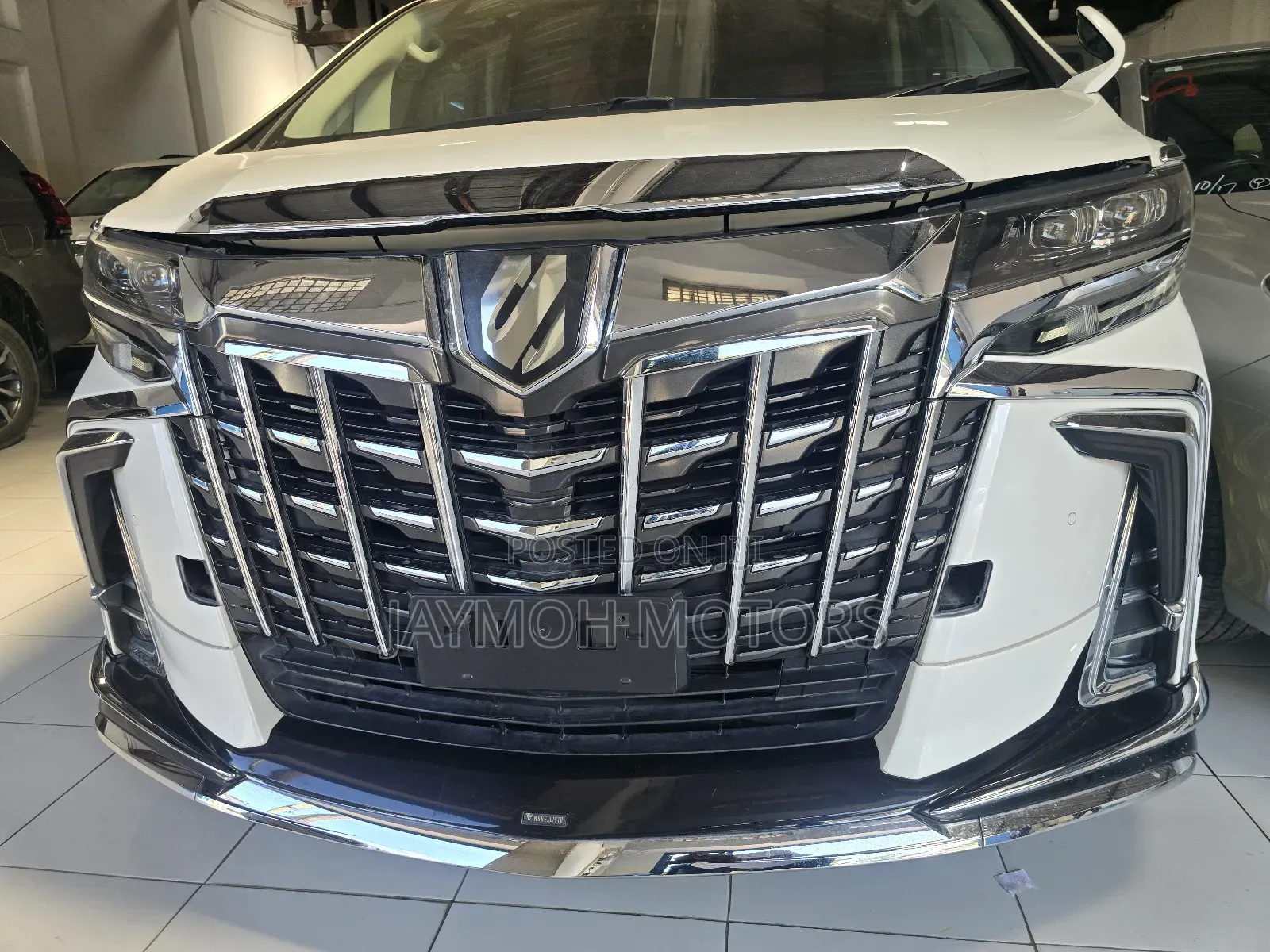 Toyota Alphard 2019 Pearl