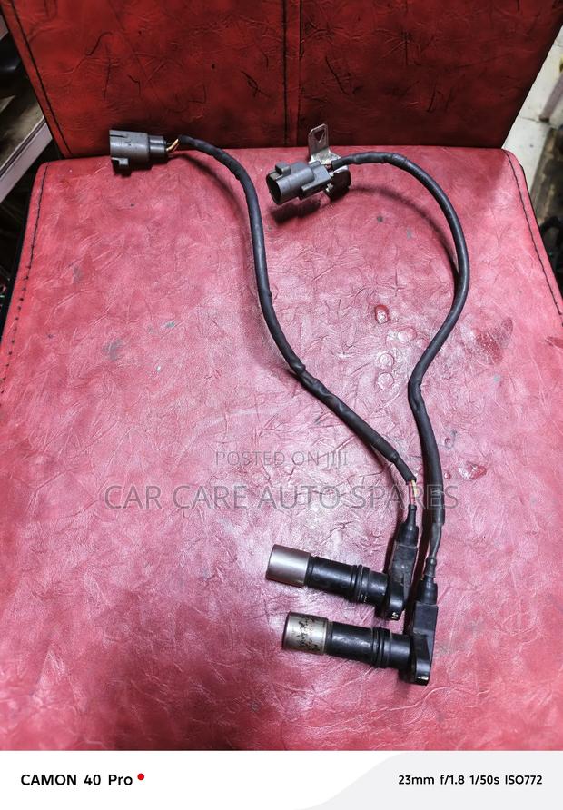 Crankshaft Position Sensor Toyota Vigo, Prado,Hiace, Surf