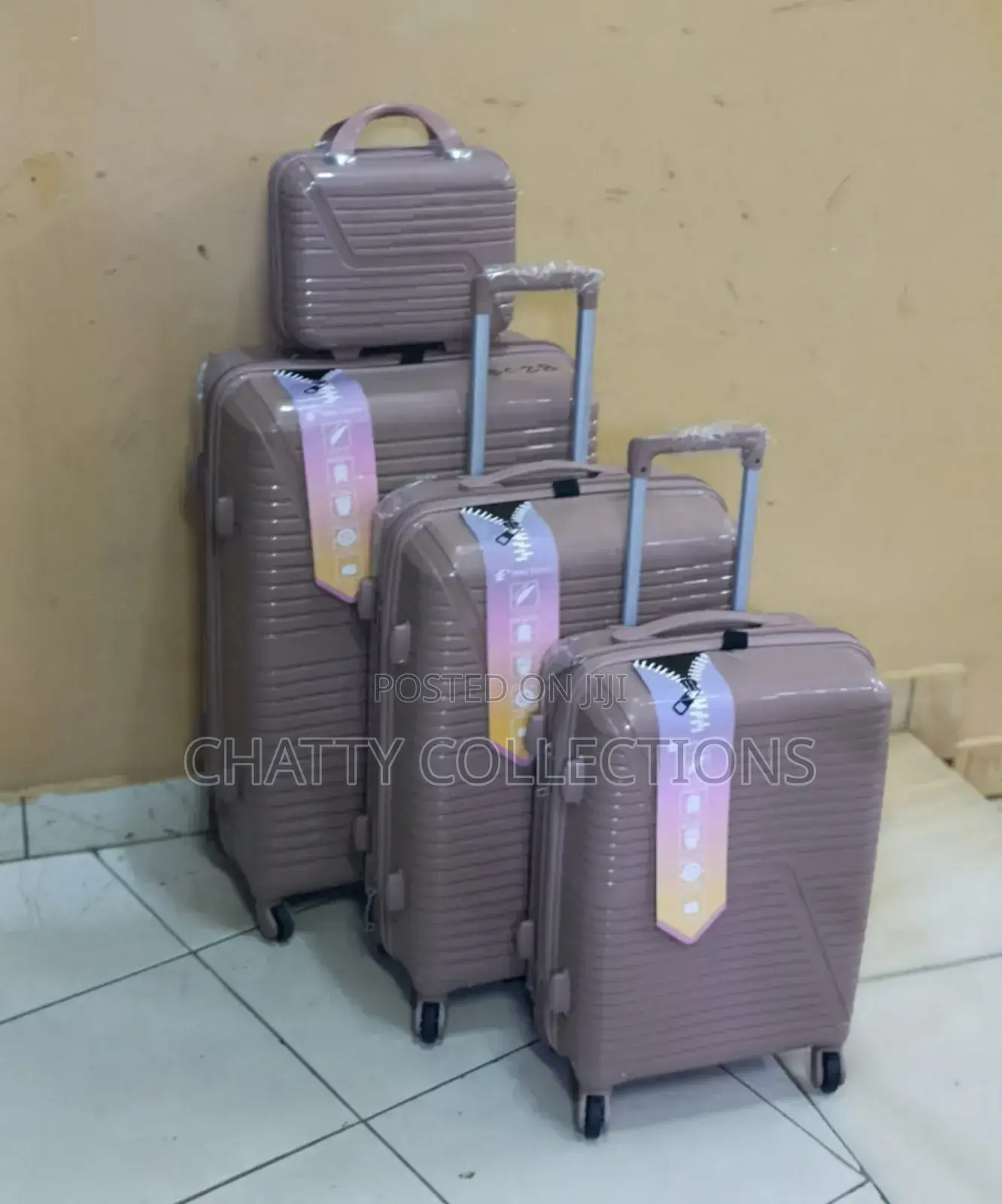 Peach 4 in 1 Luxurious Unbreakable Suitcase Size 3