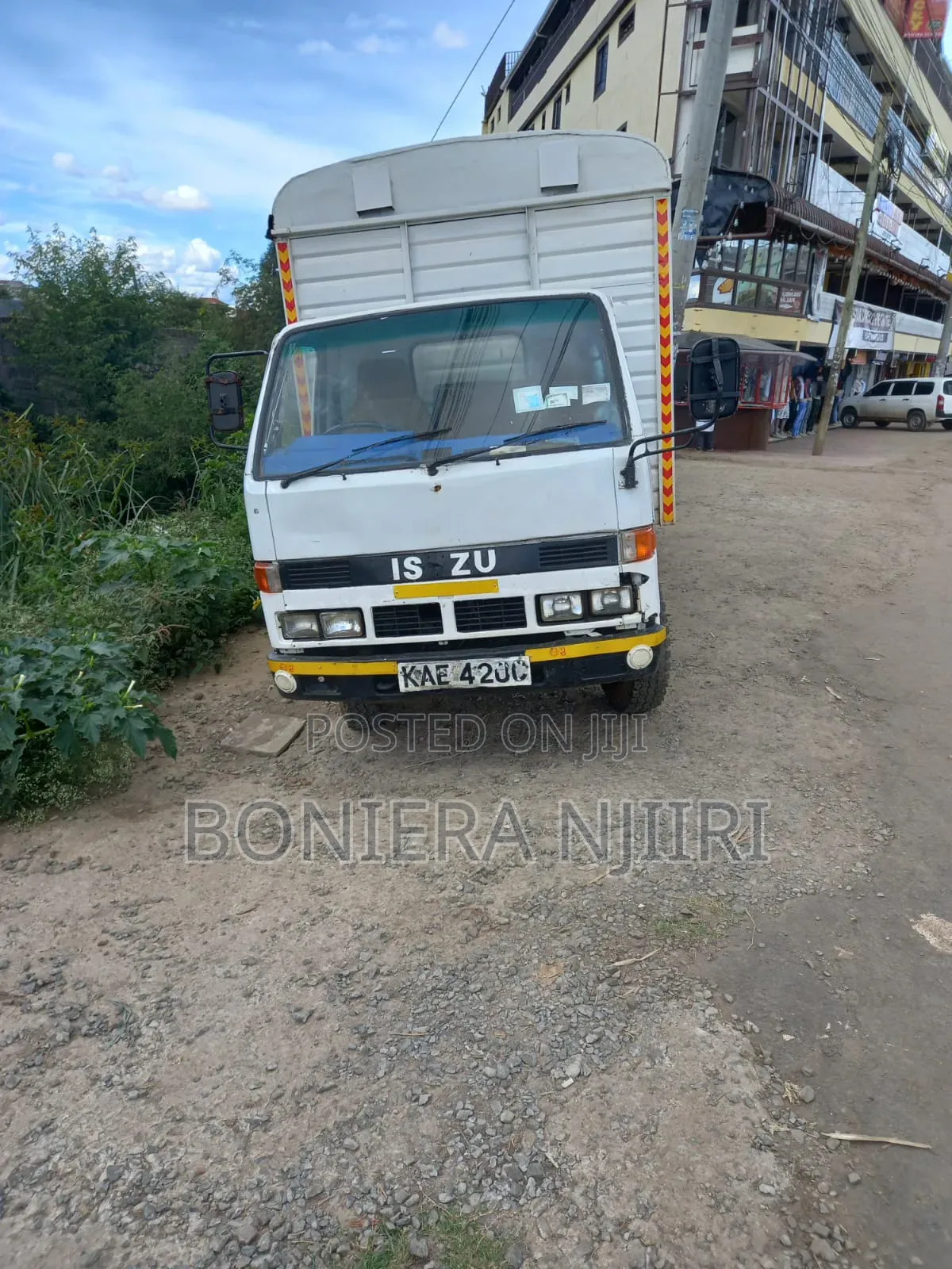 Isuzu Elf Cover Body