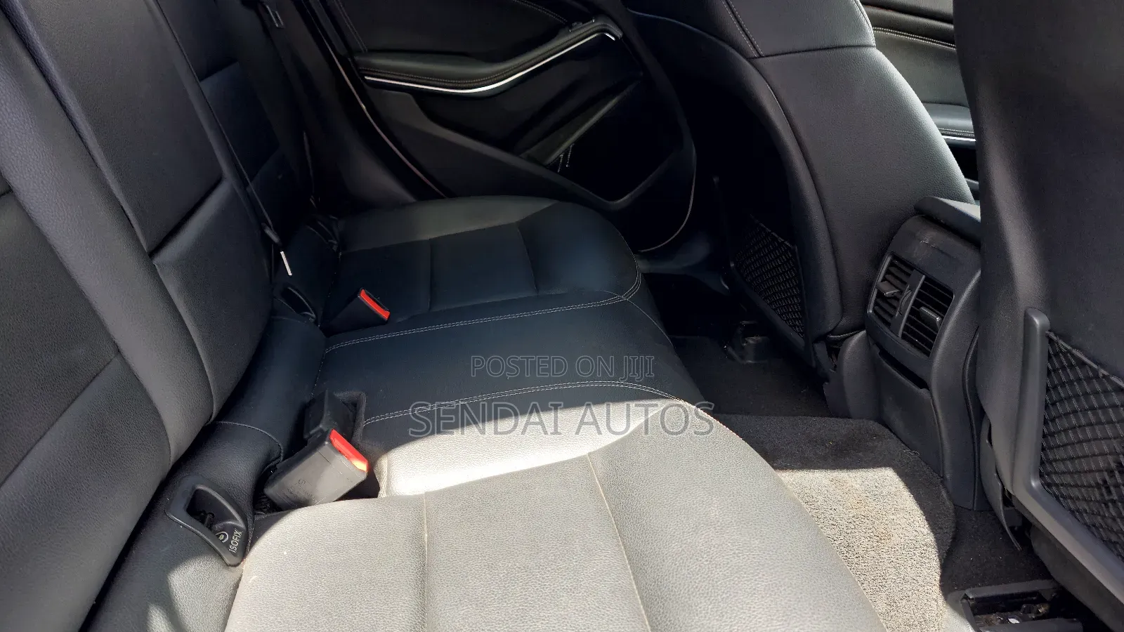 Mercedes-Benz GLA-Class 2019 White