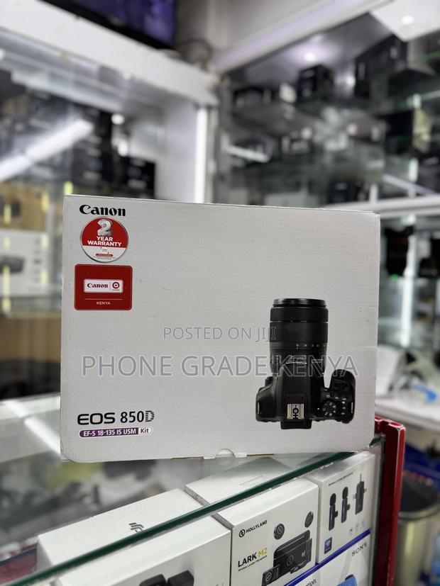 Canon Eos 850d - main view