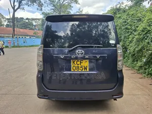 Toyota Voxy 2008 Blue