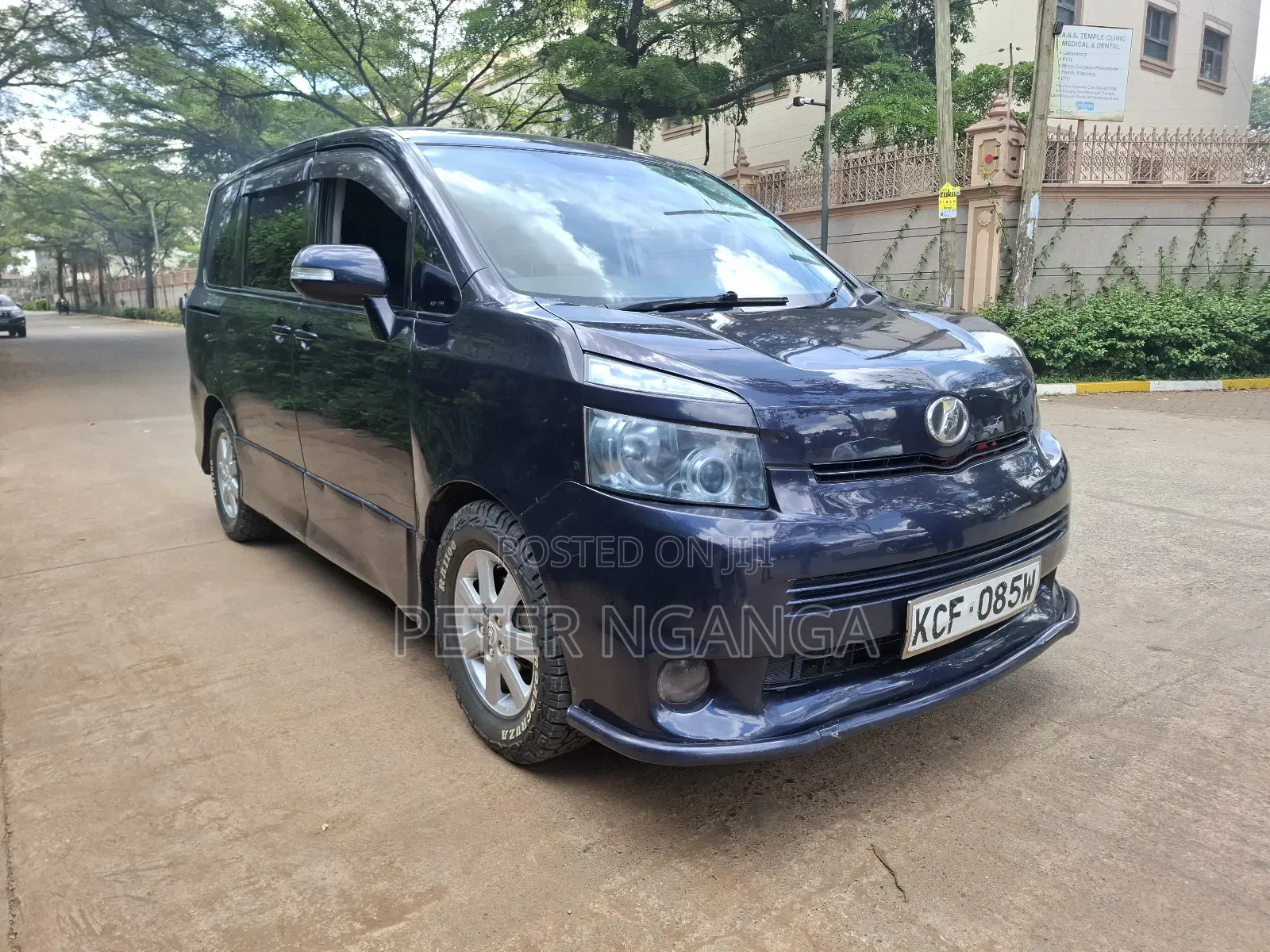 Toyota Voxy 2008 Blue