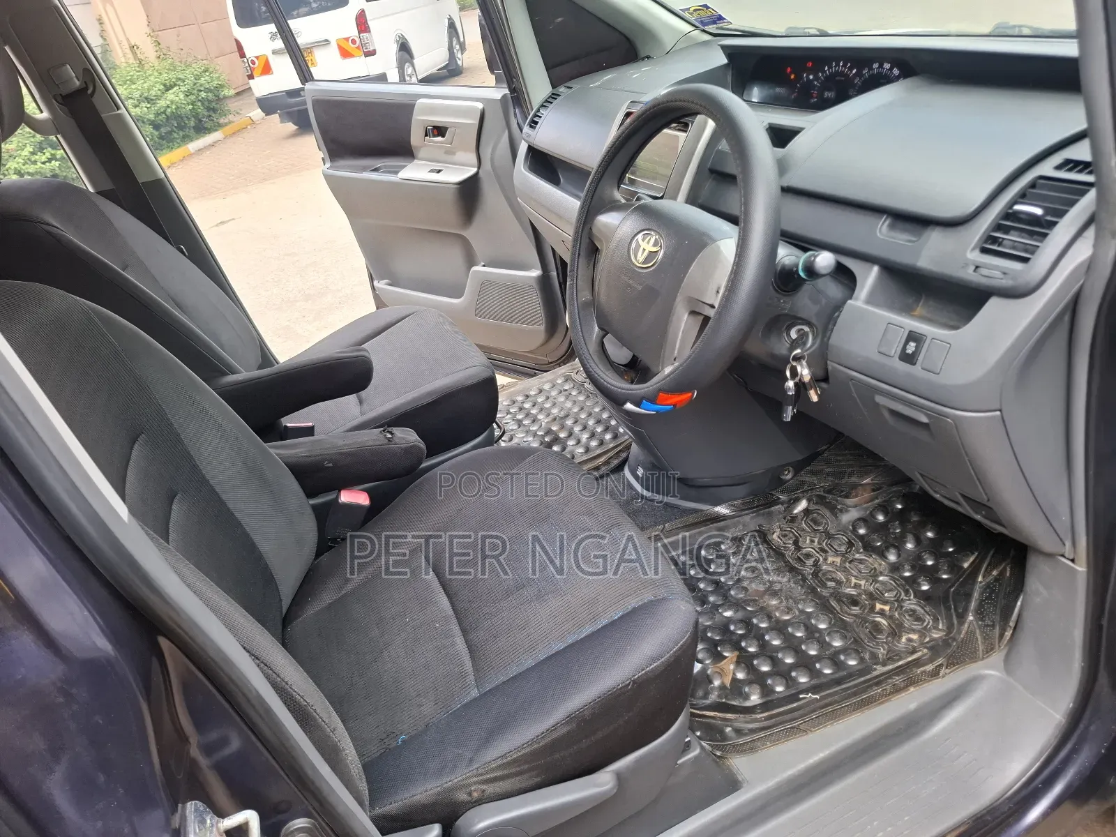 Toyota Voxy 2008 Blue