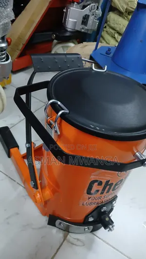 Highly Performance Grease Pump 10l