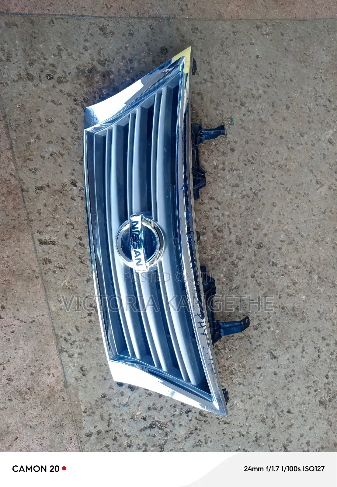 Nissan Slphy 2015 Grill