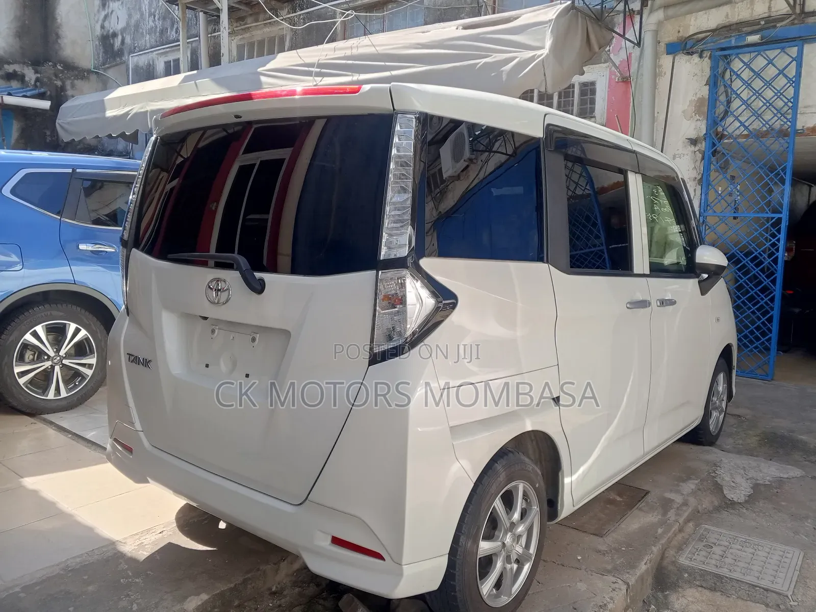 Toyota Tank 2019 White