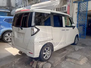 Toyota Tank 2019 White